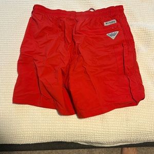 Columbia pfg shorts